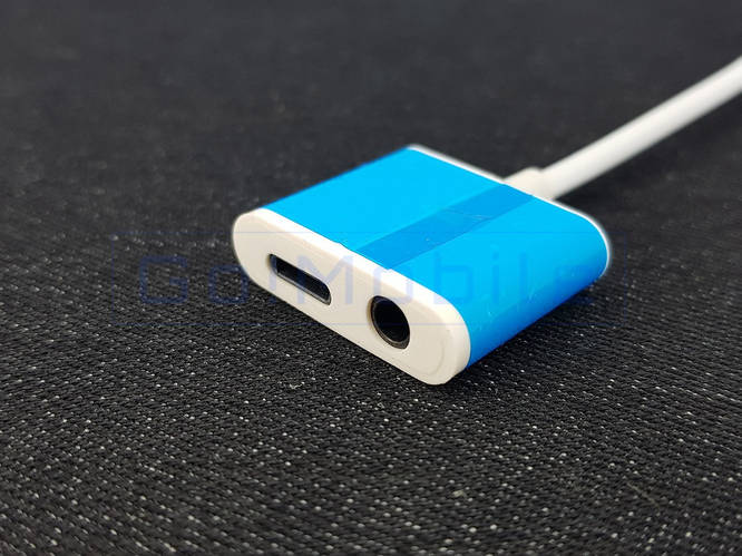 Купить Переходник Lightning на AUX 3.5mm с разъемом для зарядки MH030 ...