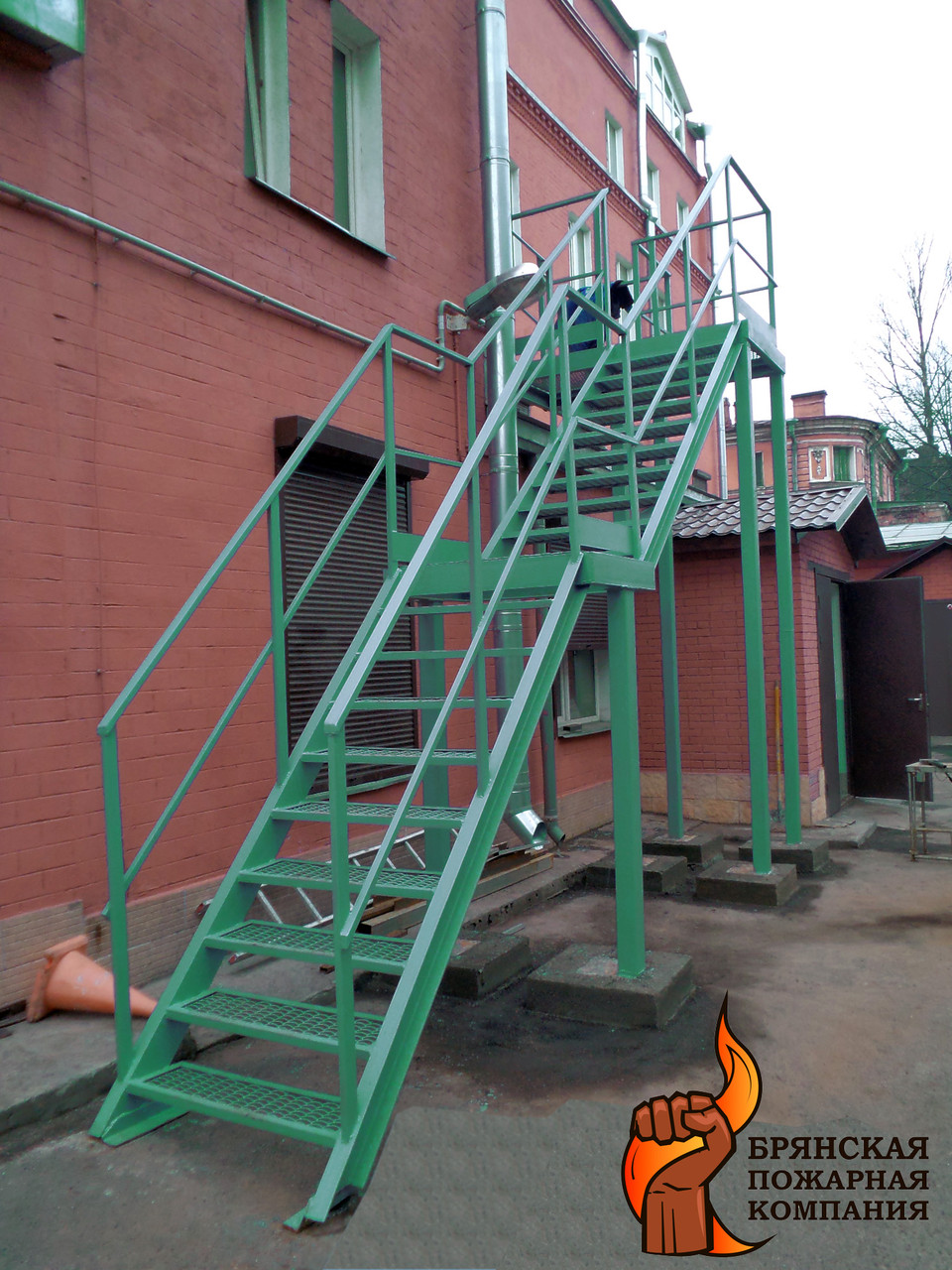 Протипожежні огорожі сходів