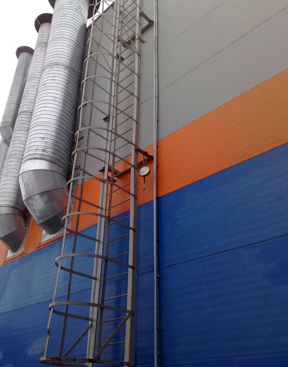 Металеві евакуаційні драбини