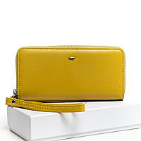 Женский кошелек клатч на две молнии кожаный желтый с кистевым ремнем модный большой Dr. Bond W39-3
