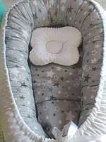Кокон ( позиционер , гнездышко) для новорожденных Серый со звездочками + подушечка ортопедическая плюш бязь