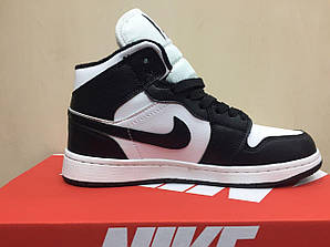 Зимові кросівки Jordan 1 Retro Winter Black White