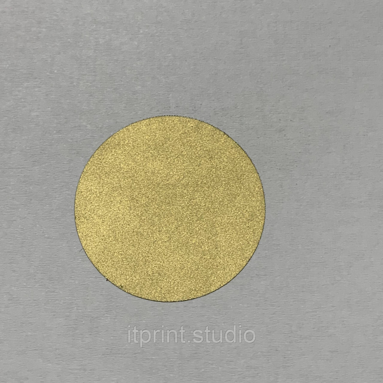 Скретч наклейка кругла золотиста 25 мм