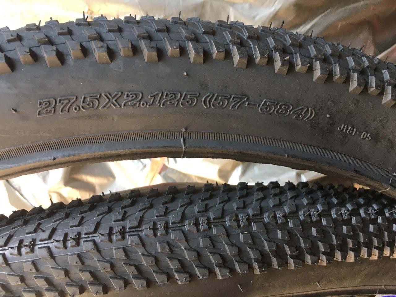Велосипедна покришка 27,5 " 27,5х2, 125 GOVERLA
