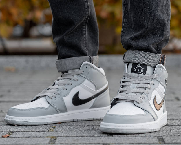 Мужские кроссовки Nike Air Jordan 1 Retro High, серые кожаные найк аир ...