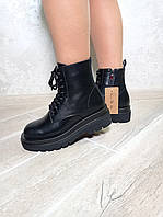 Ботинки женские демисезонные кожаные на шнуровке черные