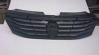 Решітка радіатора (8200752748) Renault Logan 2008 MCV