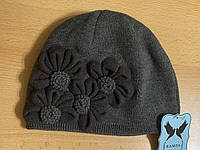 Красивая стильная оригинальная женская шапка с цветами в тон Kamea Польша серый графит