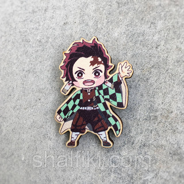 "Танджіро Камадо стоїть (Клинок, який знищує демонів / Demon slayer)" брошка дерев'яна з уф-друком, фото 1