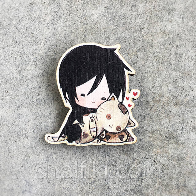 "Себастян Мікаеліс з котом (Темний дворецький / Black butler)" брошка дерев'яна з уф-друком
