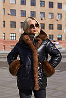 Модная молодежная женская зимняя куртка из эко-кожи с меховой опушкой