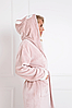 Жіночий короткий халат ARUELLE рожевий з вушками Debbie Bathrobe, Теплий пухнастий махровий халат з капюшоном, фото 3