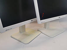 Монітор Б клас LG Flatron 24EB23PY / 24" (1920x1200) IPS / 1x DP, 1x DVI, 1x VGA, 2x Audio Ports, 1x USB Hub, фото 2