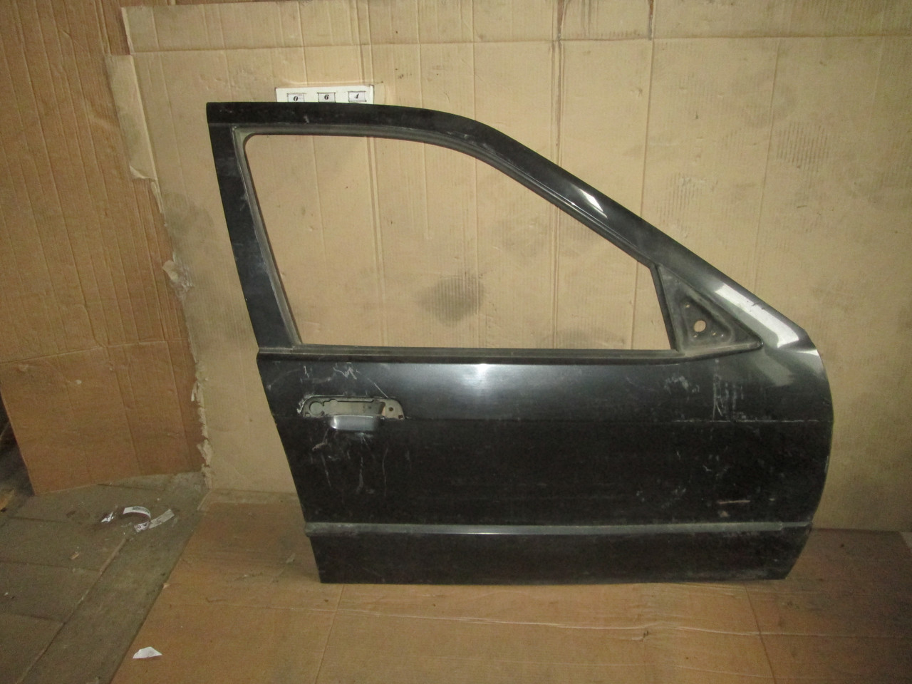 No64 Б/дод передні праві для BMW E30 1982-1994