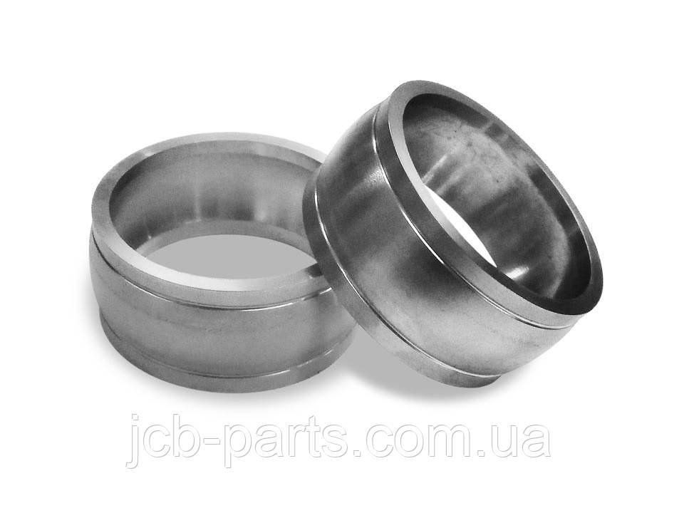 CA0125806 (125806, 83984352, 3200050, 3523083M1, 11709472) Розпірна втулка KOMATSU