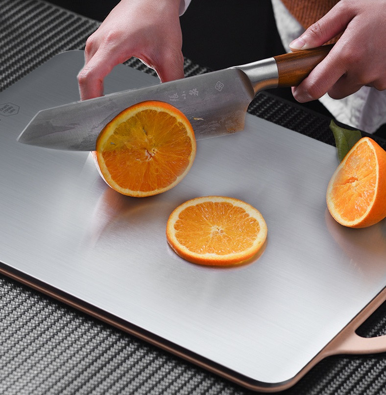 Обробна дошка 39 см х 28 см х 1,2 см двостороння з неіржавкою стороною Tafel, фото 1