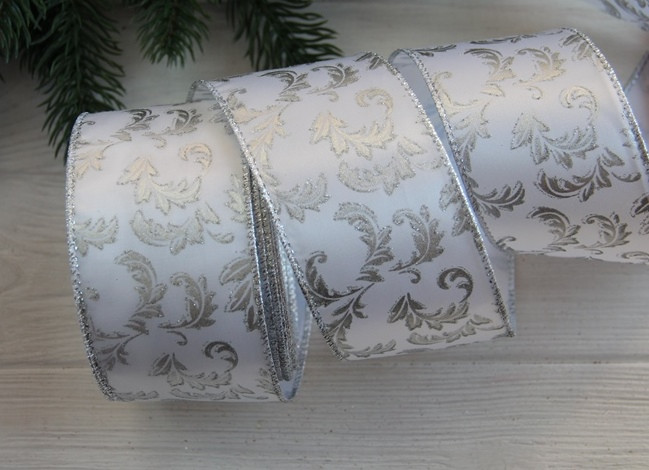 Стрічка новорічна 6,3 см "Завитки на атласі No 5", біла зі сріблом 12 метрів