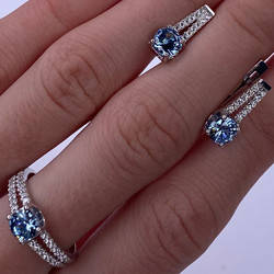 Срібний набір родированный з фіанітами (колір блакитний світлий) РН-405