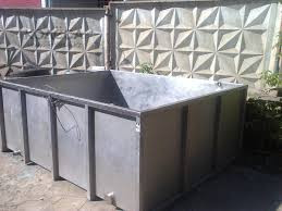 Місткість під воду металева