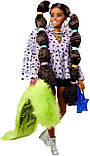 Уценка! Лялька Барбі Екстра Модниця з пухнастою накидкою та косичками — Barbie Extra Doll #7 GXF10, фото 2