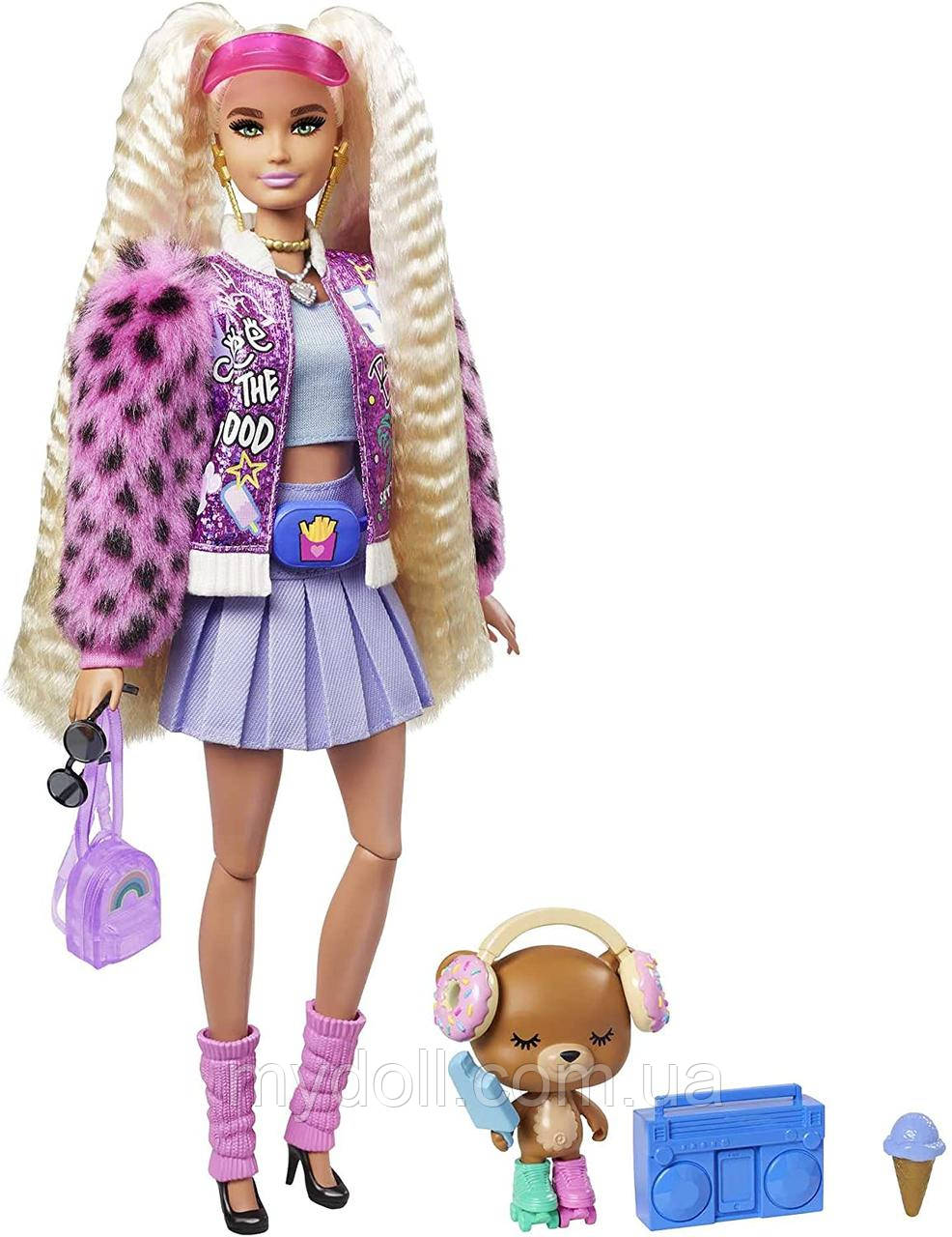 Лялька Барбі Екстра Barbie Extra Doll #8 модниця в блискучій куртці з пухнастими рукавами GYJ77 Оригінал