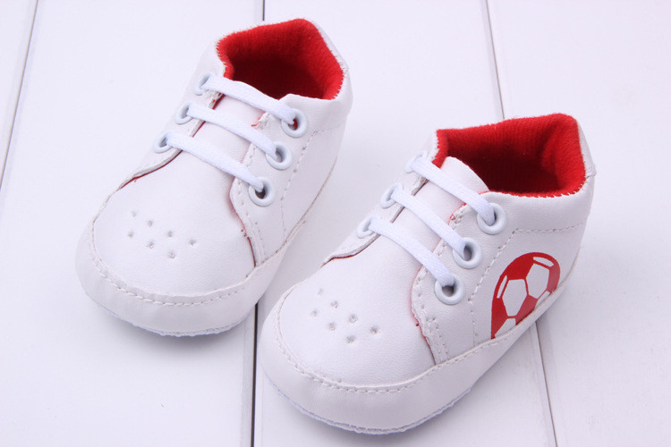 Дитячі черевики-кросівки.Перша взуття для малюків.