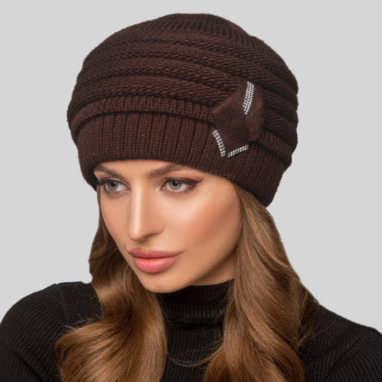 Шапка жіноча зимова.