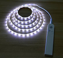 LED-стрічка 3 м від батарейок або powerbank з датчиком руху та сенсором освітленості біле холодне світіння