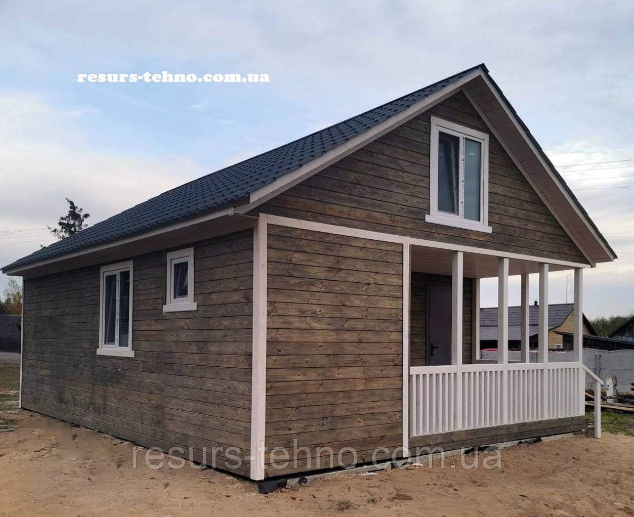 Каркасний дачний будинок 8 м х 6 м із терасою