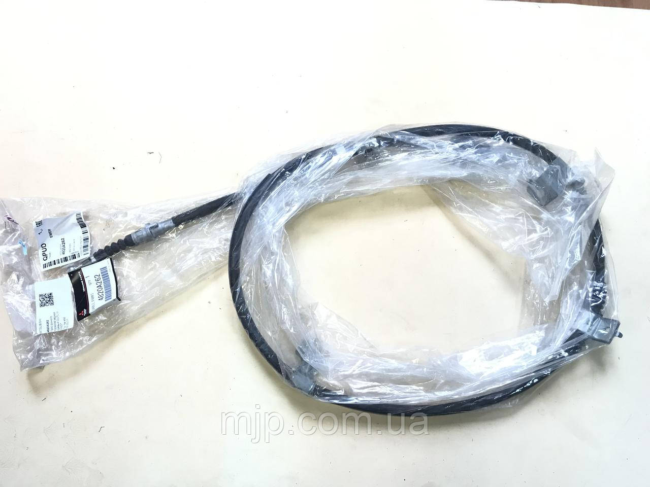 Оригінальний трос задній правий 4820A262. - фото 1 - id-p1880192236