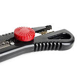 Ніж з металевою напрямної під лезо з гвинтовим фіксатором INTERTOOL HT-0502, фото 6