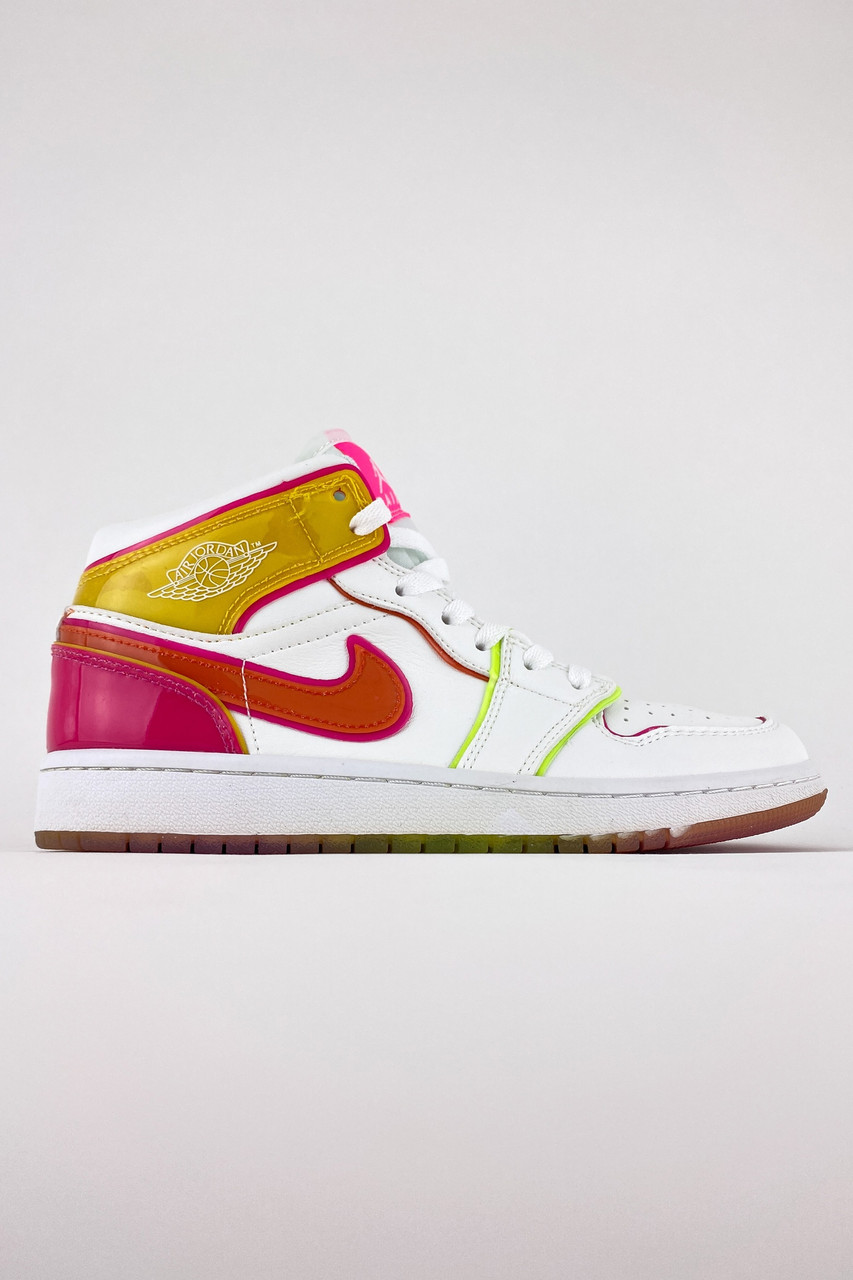 Жіночі кросівки Nike Air Jordan 1 Retro White Pink Gold (біло-рожеві з золотим) C-3585 повсякденні кроси