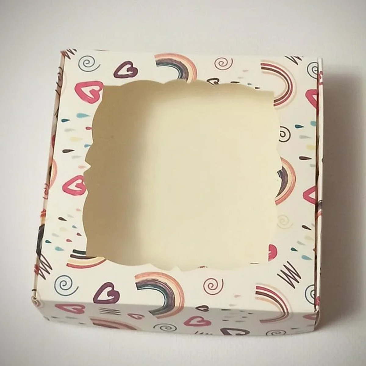 Коробка для пряників із віконцем 15*15 см Веселка, фото 1