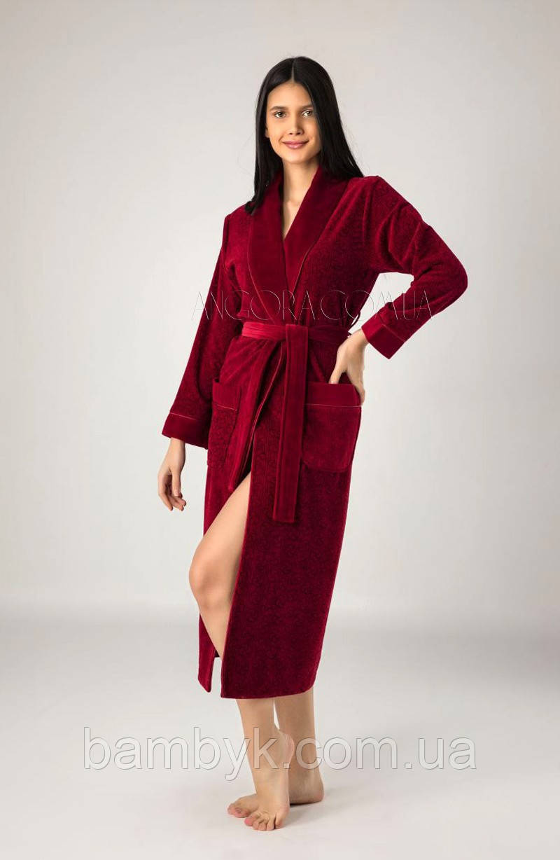 Довгий жіночий велюровий халат на запах Nusa NS-0439 бордового кольору