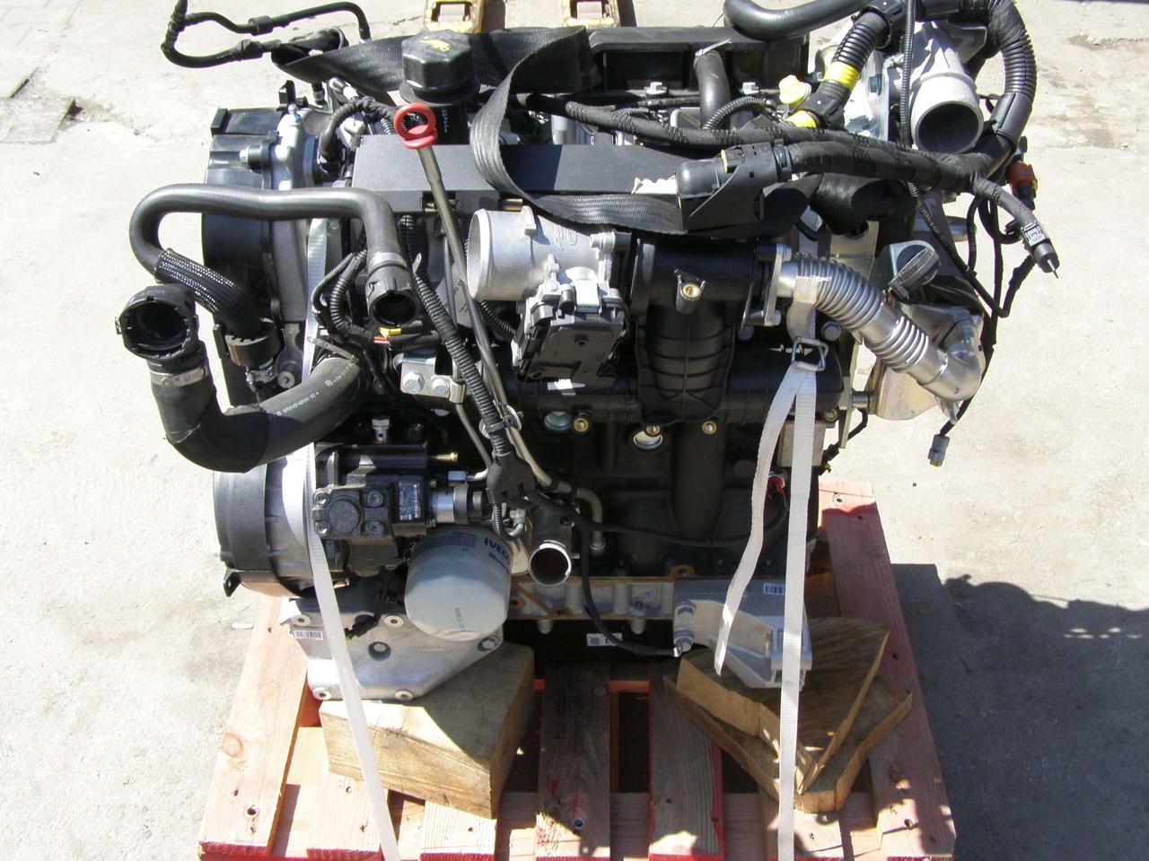 F1AE3481D Двигун