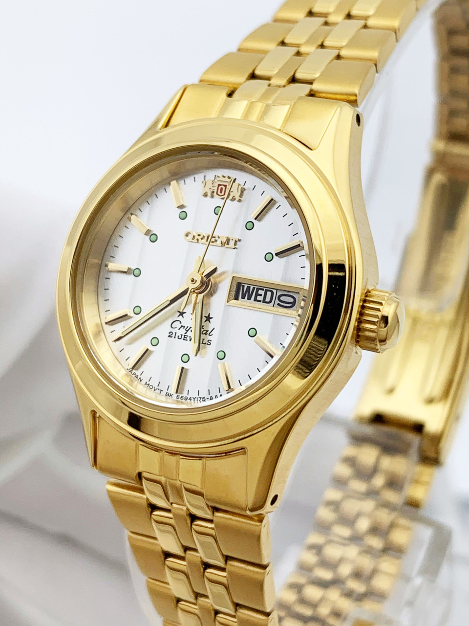 Годинник жіночий Orient FNQ0400FW9 механічний