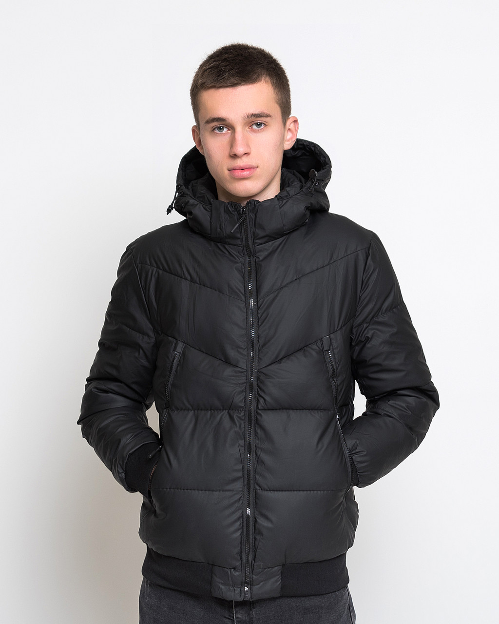 Чоловіча зимова куртка, чорного кольору. - фото 1 - id-p1504031260