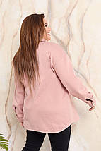 Вільна жіноча однотонна сорочка з трехнити на флісі великих розмірів, фото 4