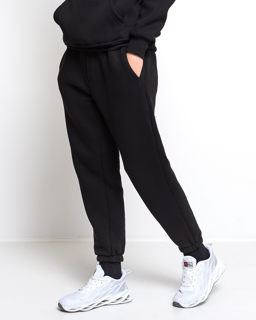 Чоловічі трикотажні спортивні штани тринитка з начосом, колір чорний. - фото 1 - id-p1530486968