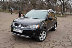 Mitsubishi Outlander xl