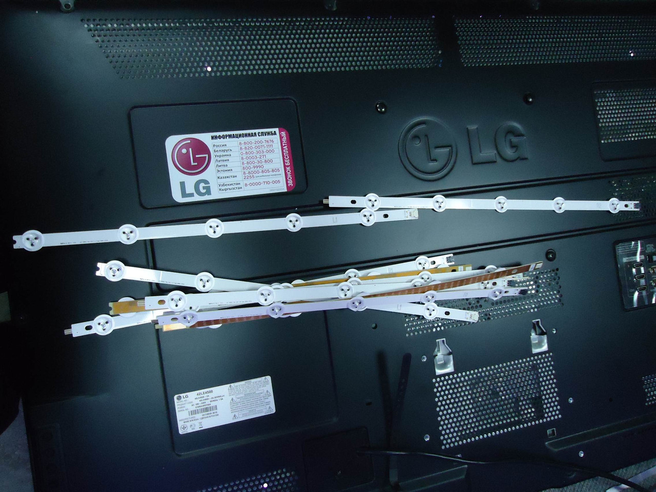 Підсвітка телевізора 6916L-1214A та 6916L-1217A для матриці LD420DUE-SFR1, фото 1