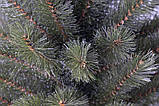 Сосна штучна TriumphTree Forest Frosted 90 см зелена з інеєм, невелика новорічна ялинка, фото 9