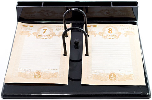 Підставка під календар перекидний настільний КіП