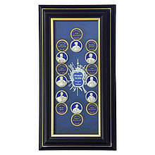 Об'ємне декоративне панно (гальванопластика) під склом "Гетьмани України"