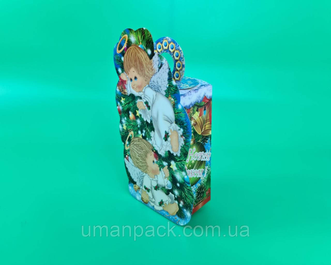 Новорічна подарункова картонна упаковка для цукерок №230 (700гр) nerw Янголята біля Ялинки (25 шт), фото 1