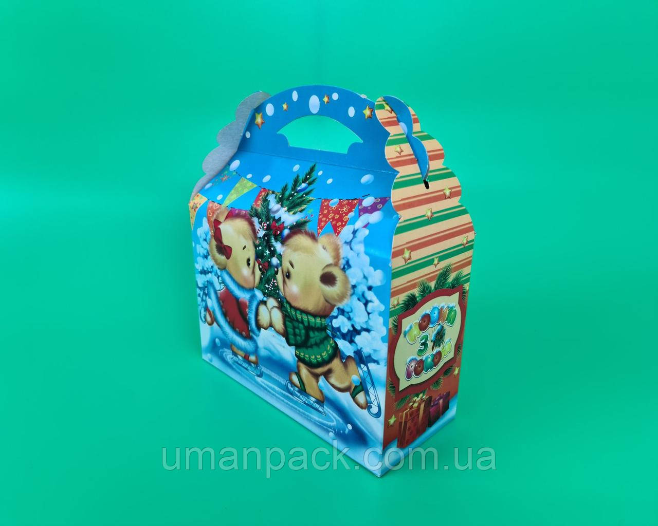 Новорічна подарункова картонна упаковка для цукерок (10000 грм) Ведмежата на котку No198 (1 шт.)