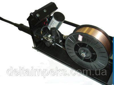 Подає пристрій SSVA-PU з пальником до зварювального апарату., фото 2