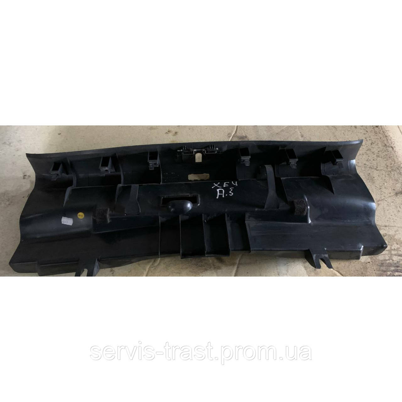 Обшивка задньої панелі Skoda Octavia A5