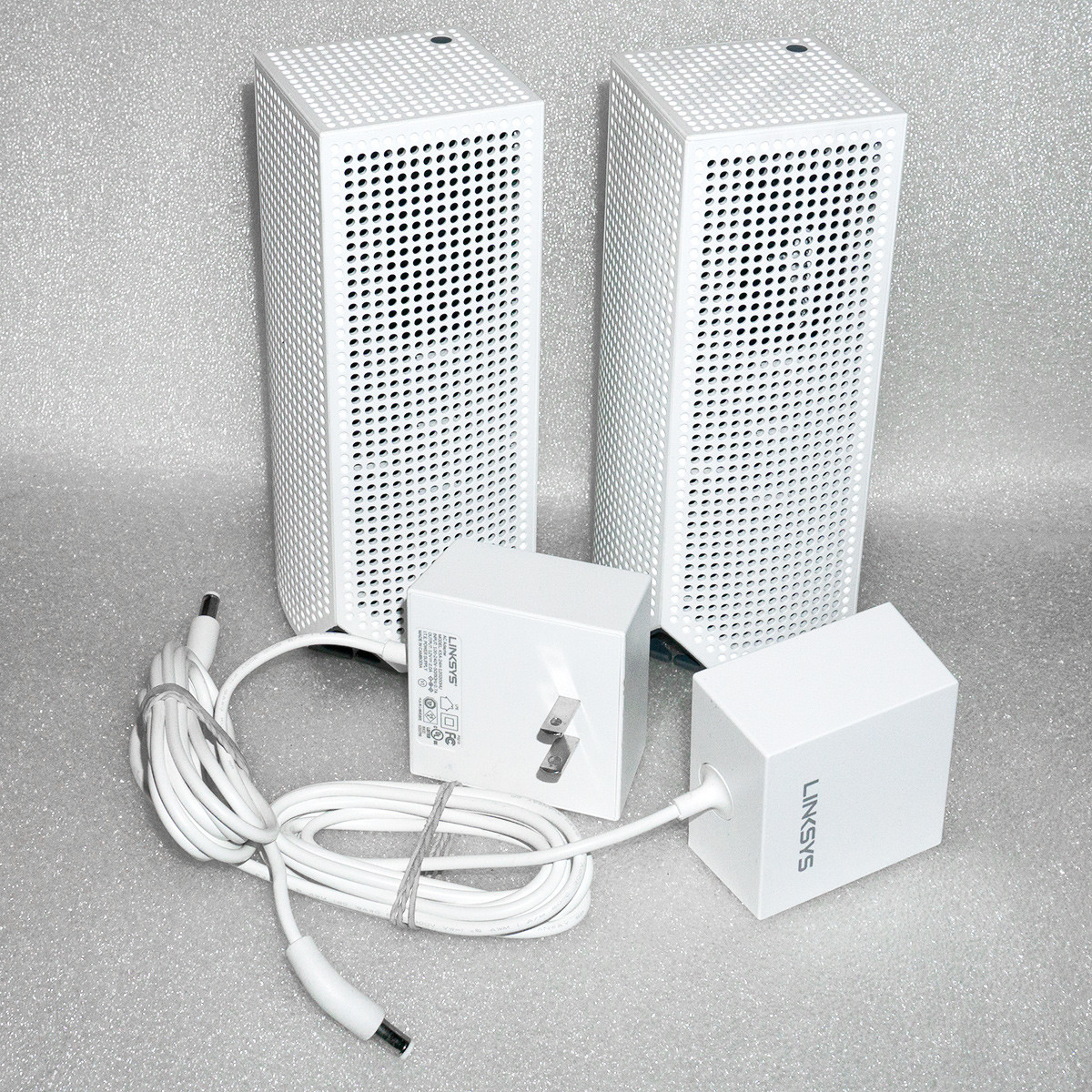 Б/У Linksys Velop WHW03-02 Wi-Fi Mesh комплект 2 роутера AC4400 Tri-Band 2.4 + 5 + 5GHz 2x Gigabit WAN/LAN