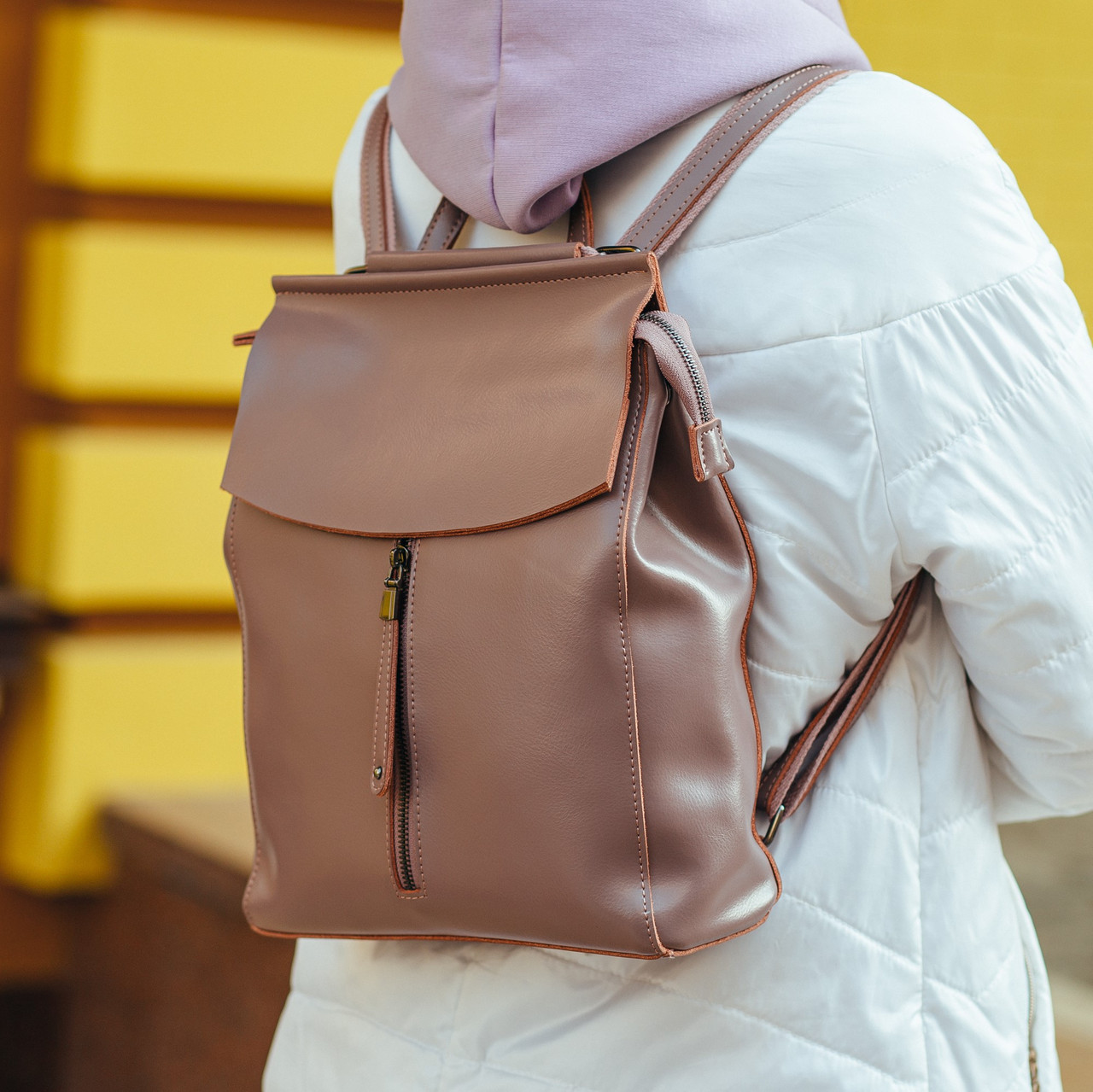 Жіночий рожевий (пудровий) міський рюкзак з натуральної шкіри Tiding Bag - 24008